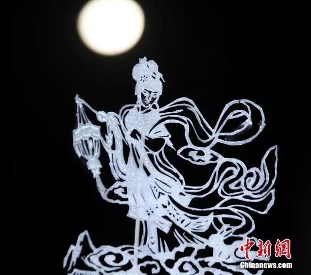 ������Բ���������ķ羰���ɶ��ܱ�����ȥ�������ĳ���������