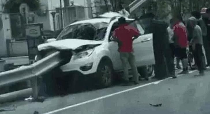 Ů˾���������ֻ���ͻȻ�������ҳ�������һ�����������Զ�
