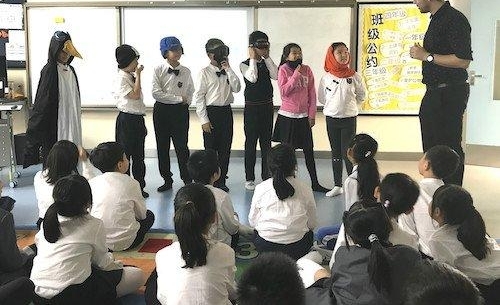 深晚报道 | 英国作家亨利 · 埃文斯到深外龙岗国际部分享南极探险故事