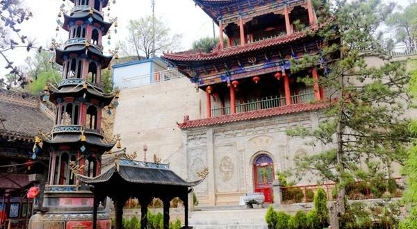 陇上邹鲁秦安凤山!一县一品公益助农,甘肃秦安农特产品秦安苹果