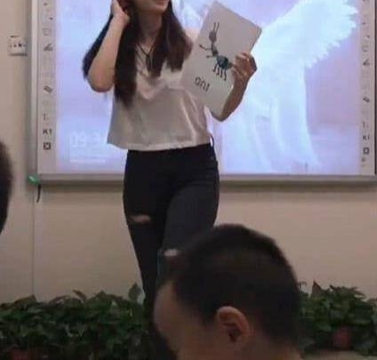 Ů��ʦ�ߺ����磬ֻ����̫���������ѣ������裬����ҽӺ��ӣ�