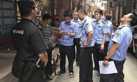 警方在白云棠景街发现 6 栋出租屋涉黄!8 人被带走