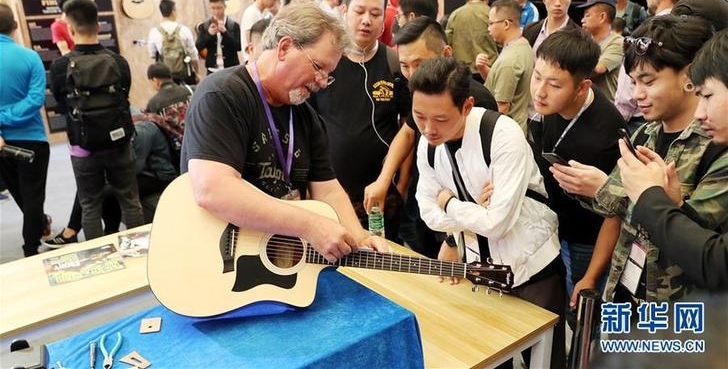 国际乐器展览会在沪开幕