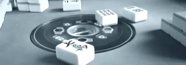 姐夫疯狂杀害丈夫和公公 儿媳跑到邻居家报案 所幸逃过一劫