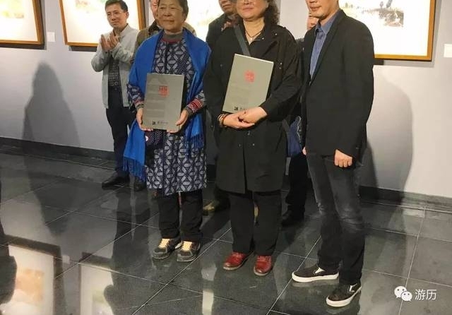 边走边看 | 旅途中的美展