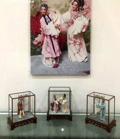 ���ܵ���ϲӭʢ�� ���������鷨��Ʒչ��Ļ