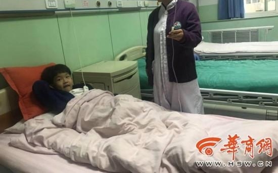 终于找到了!今年西马赛场上“最美的背影”就是她