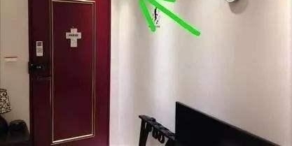 自如租房暗藏摄像头,镜头正对卧室大床,这对夫妻是怎么发现的