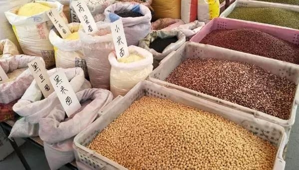 ���տ���-��ʧ�ڷ������ֵġ����С������������ζ��