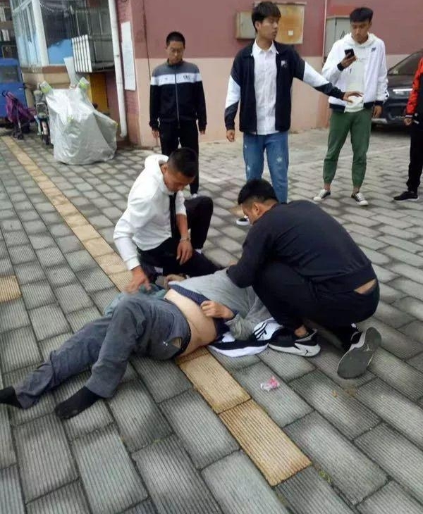 ��������ɽ�����������ӱ��������߽��߳�����������һ������