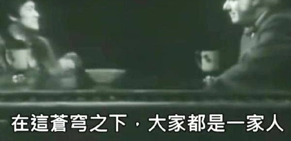 李小龙成名后受人刁难,被问“你是哪国人?”他的回答太争气!