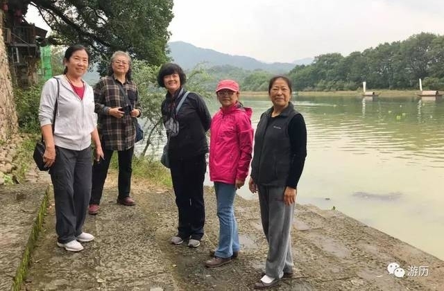 边走边看 | 旅途中的美展