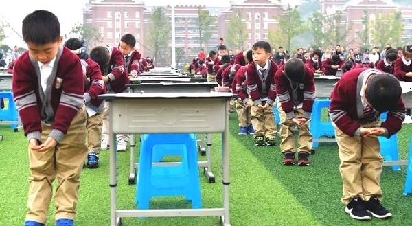 ̫���ʣ��˱�����ѧУ�����������ޡ�������С���ӣ����д�ͳ�Ļ���