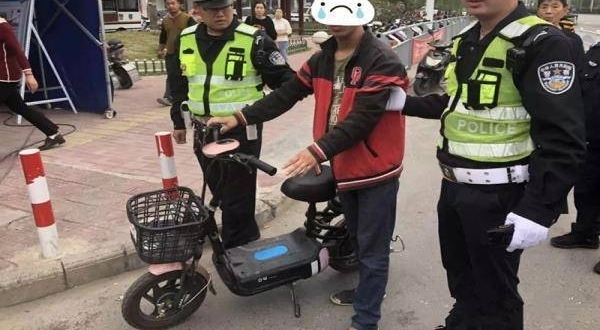 ë�����߳���ҡ���� ��������Ѹ��ץ��