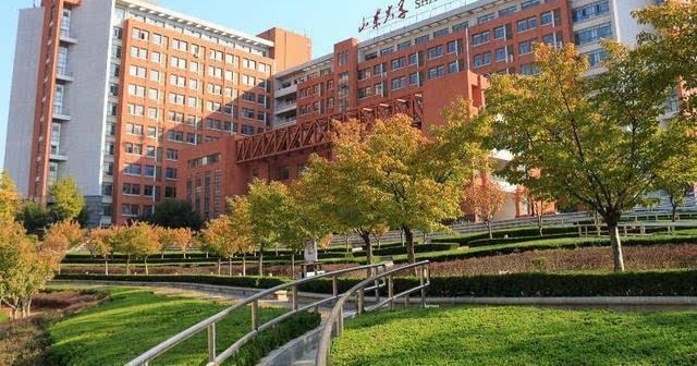 考研热度“最高”的4所大学,报考人数2万以上!敢报的都是勇士