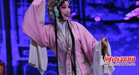 戏韵国庆:河南小皇后豫剧团折子戏专场开唱