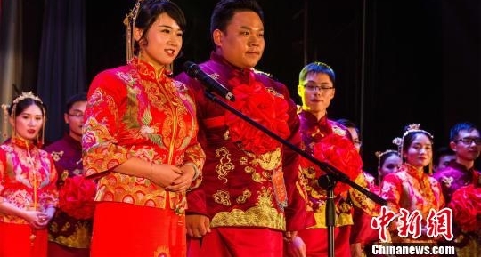 �人20�����˾ٰ촫ͳ��ʽ�������