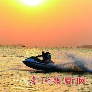 �����Ĵ���6��Ӵ��οͽ�50���˴� ���������Ҳ�˳�ӿ��