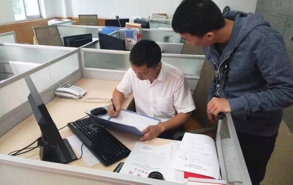 裺ṩϢΪƭȺڰпΥ