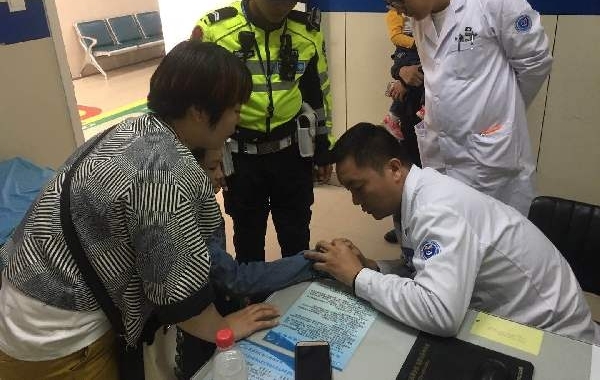 紧急救助 护送游客 这个国庆暖心事件“一箩筐”