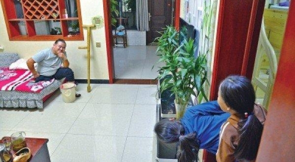 �������ȡ�ը���硱����� 20 ��Ԫ����һ���ȳ�����������ͥ