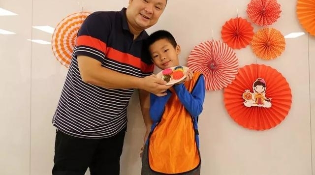 ��عˣ����沩�ĵ�һ������