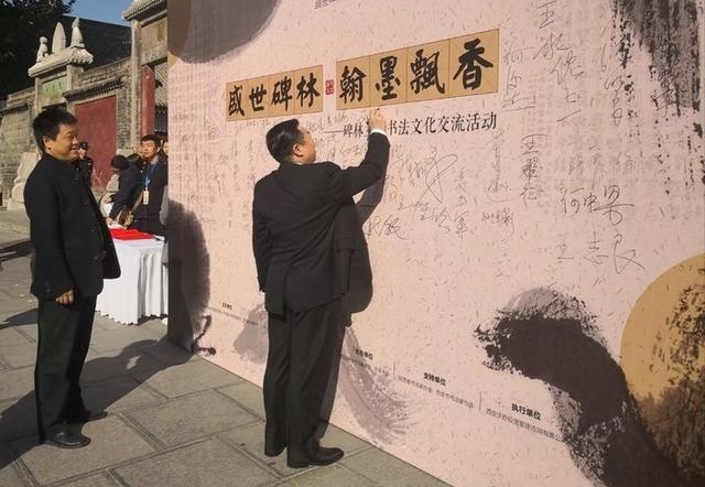 ʢ֡īƮ㡱ͤ鷨ĻĻ