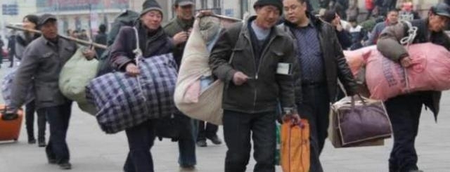 为什么农民工不去一线打工,选择二三线?答案很现实