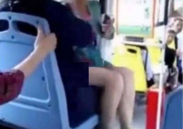 ������������������С�����������Ƭ��֮��˾���������³�