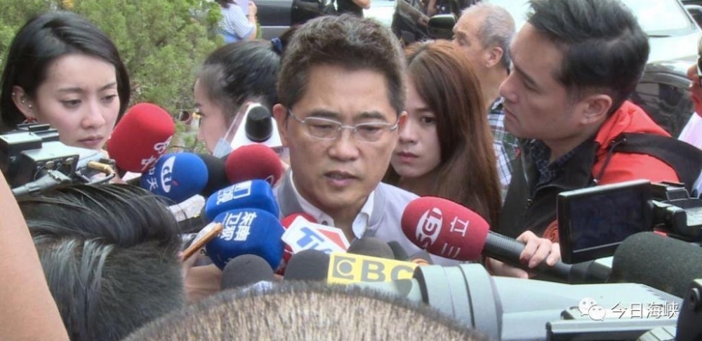 【海峡现场】记者直击台湾列车事故:重伤陆配手术中 另一陆配轻伤已回家