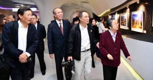 �����Ի����̡���������ĸ￪����ʮ���������Ӱչ��¡�ؿ�Ļ