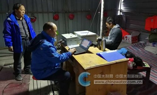 长江委水文局强化白格堰塞湖水文应急工作