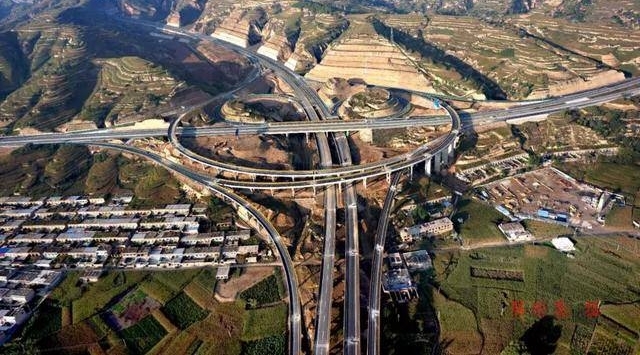 ������١�8.3����ͨ���°����Ƽ�ʵ