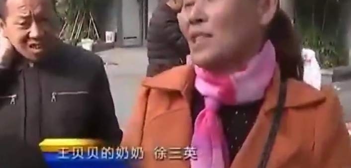 �����ϲ����뿪������ С��Ů����İ���˴��� �������ֶ���ѰŮͯ