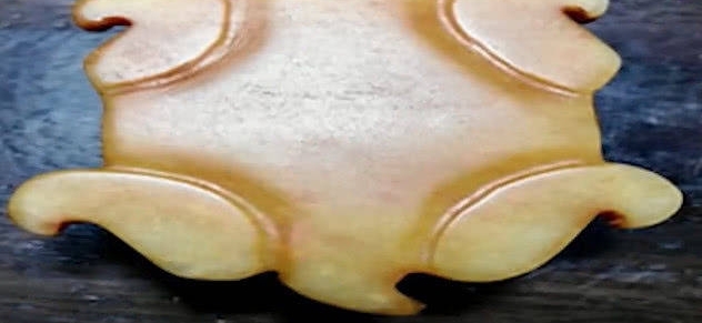 ���Ӻӱ߼񵽰�����ʯ��