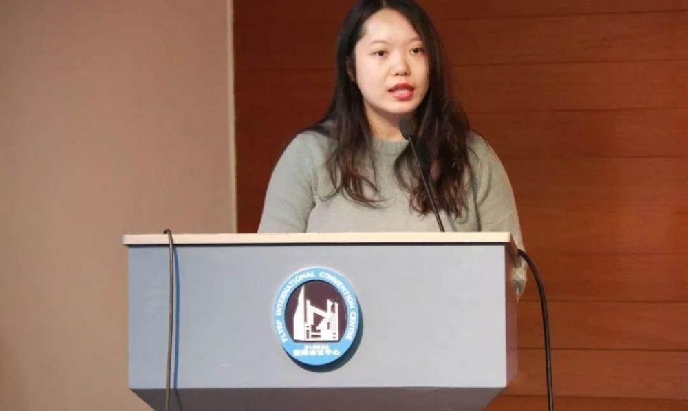 �ɽ蹤�ߣ���ʵ���С����ǡ�ѧ����̬׷������������׫д�����ް�