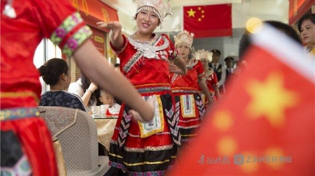 ��ͼ | һ�������ǧ����; ����ɫ�г��������ջ���ӭ����