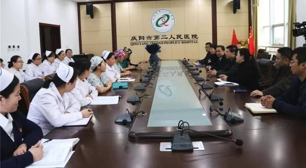 庆阳救了警察的那个护士,你那么棒,那么美!