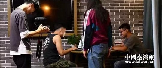 Ȥ괴ƬԲ ̨ѡƾСӰƬ