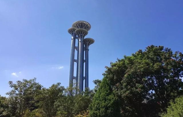 �ܶ���ʱ�������ż���ְ����ף�ĸ￪����ʮ�����黭��Ʒչ����