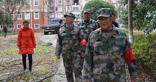 ��������̴����Բʷ� ����������һȺ�ػ������������ϱ�