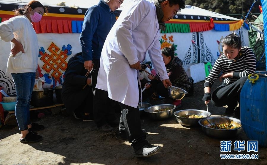 生活物资供应充足 群众安全有保障——西藏金沙江堰塞湖安置点见闻