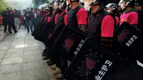 ˭����С�������ˣ�