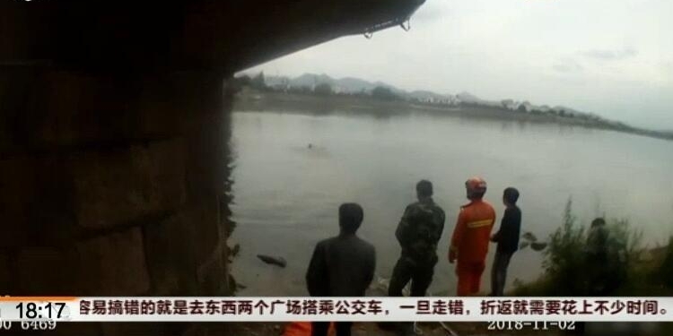 СӾ˺һĬĬ뿪 һ˾վ