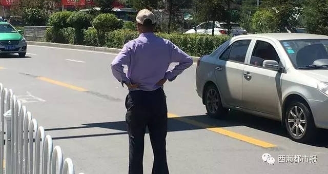 ������վ��Щ�˿��źܾ��ģ�������ô�ڵ�ͨ����