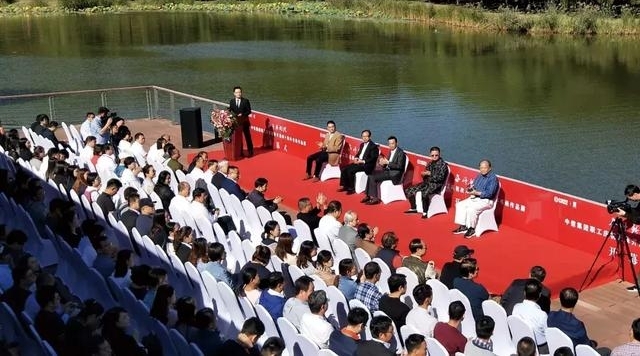 �ܶ���ʱ�������ż���ְ����ף�ĸ￪����ʮ�����黭��Ʒչ����