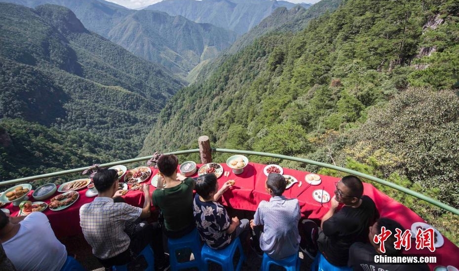 �㽭��Ȫɽ���²������� ���˵Ǿ���ջ��������ʳ