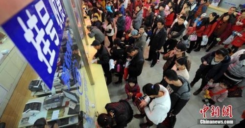 女职工注意!这些地方明文规定了痛经假、保胎假