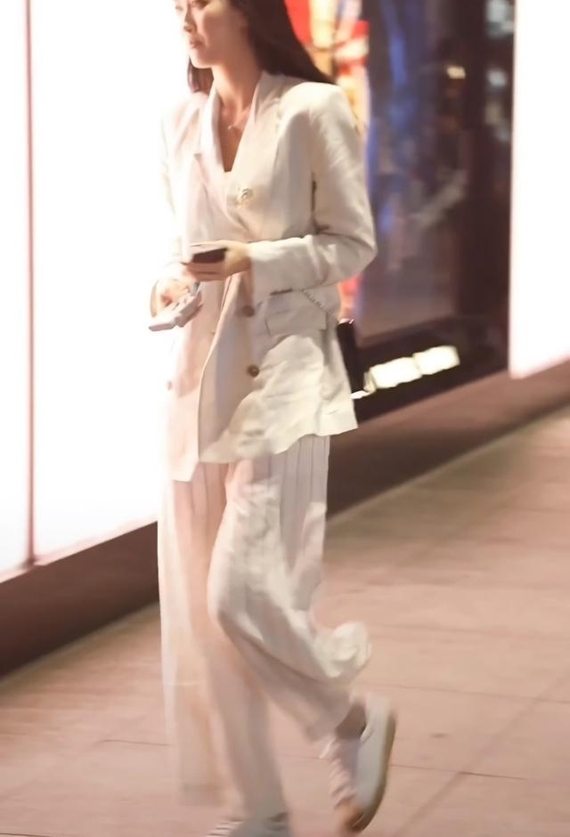 йGDPǰʮĳУռϷıȱ