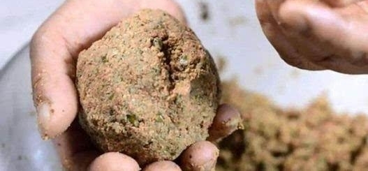 秋天野钓打窝离不开它,鱼见了就走不动道,留鱼时间至少三倍以上